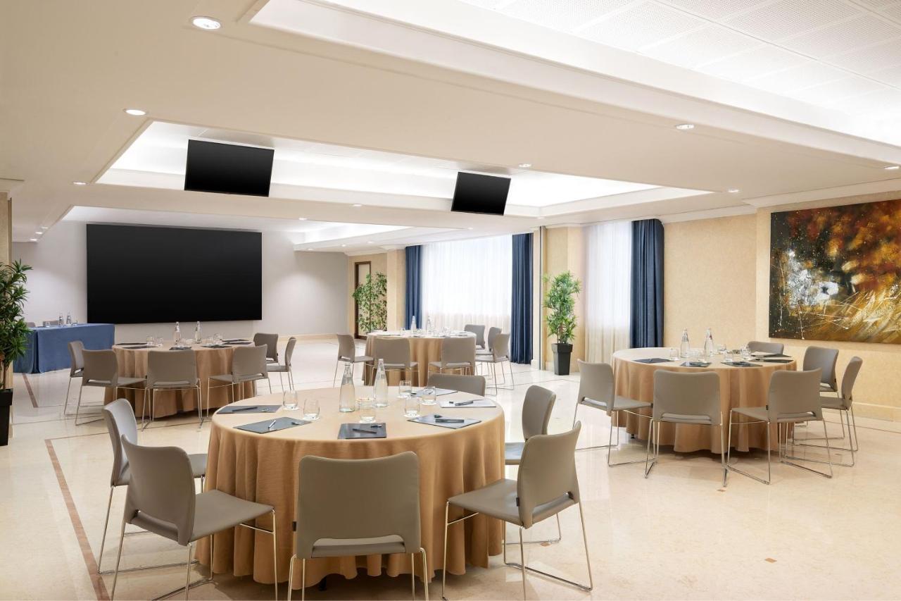 Courtyard By Marriott Rome Central Park Exterior foto