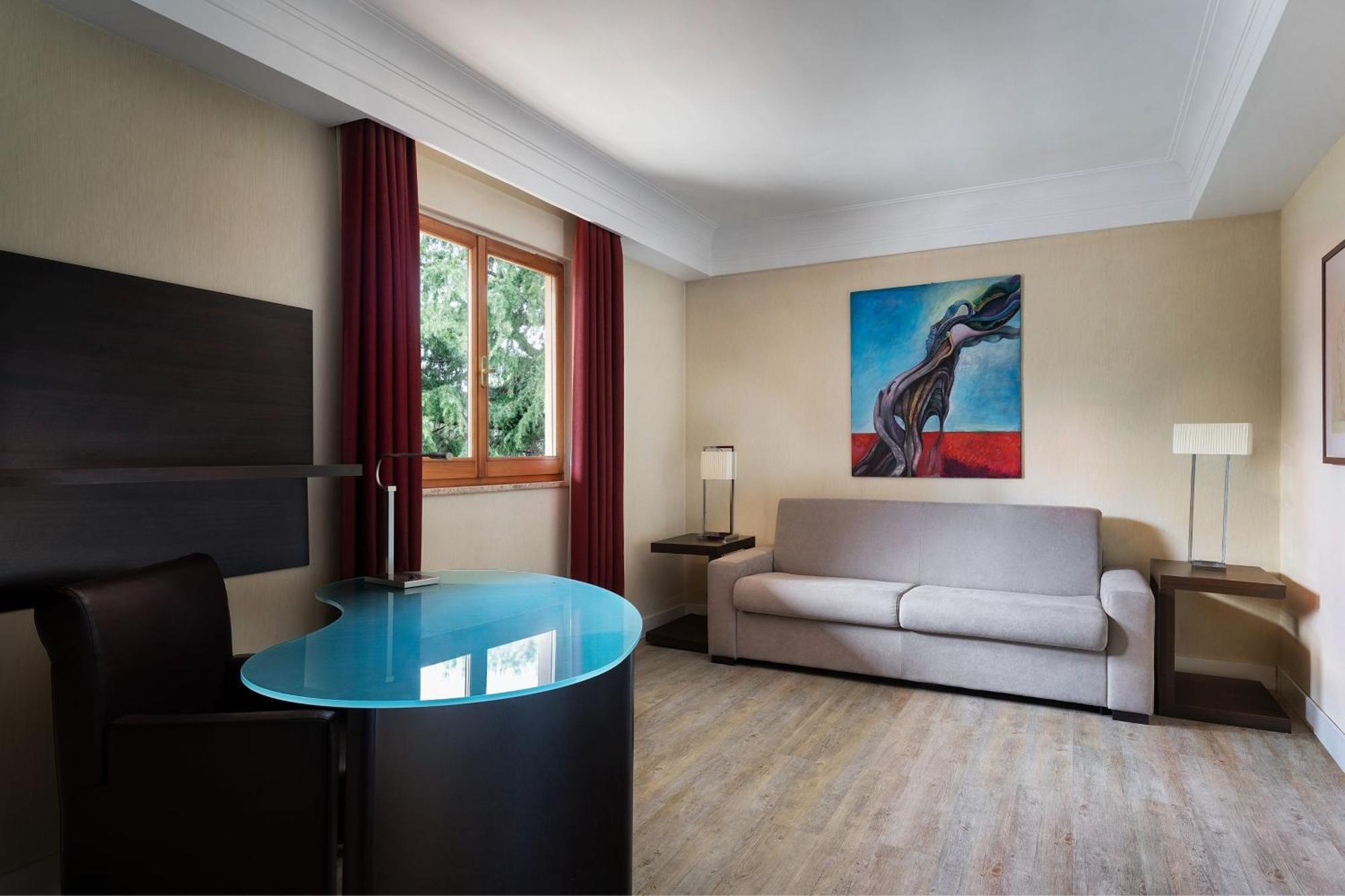 Courtyard By Marriott Rome Central Park Exterior foto